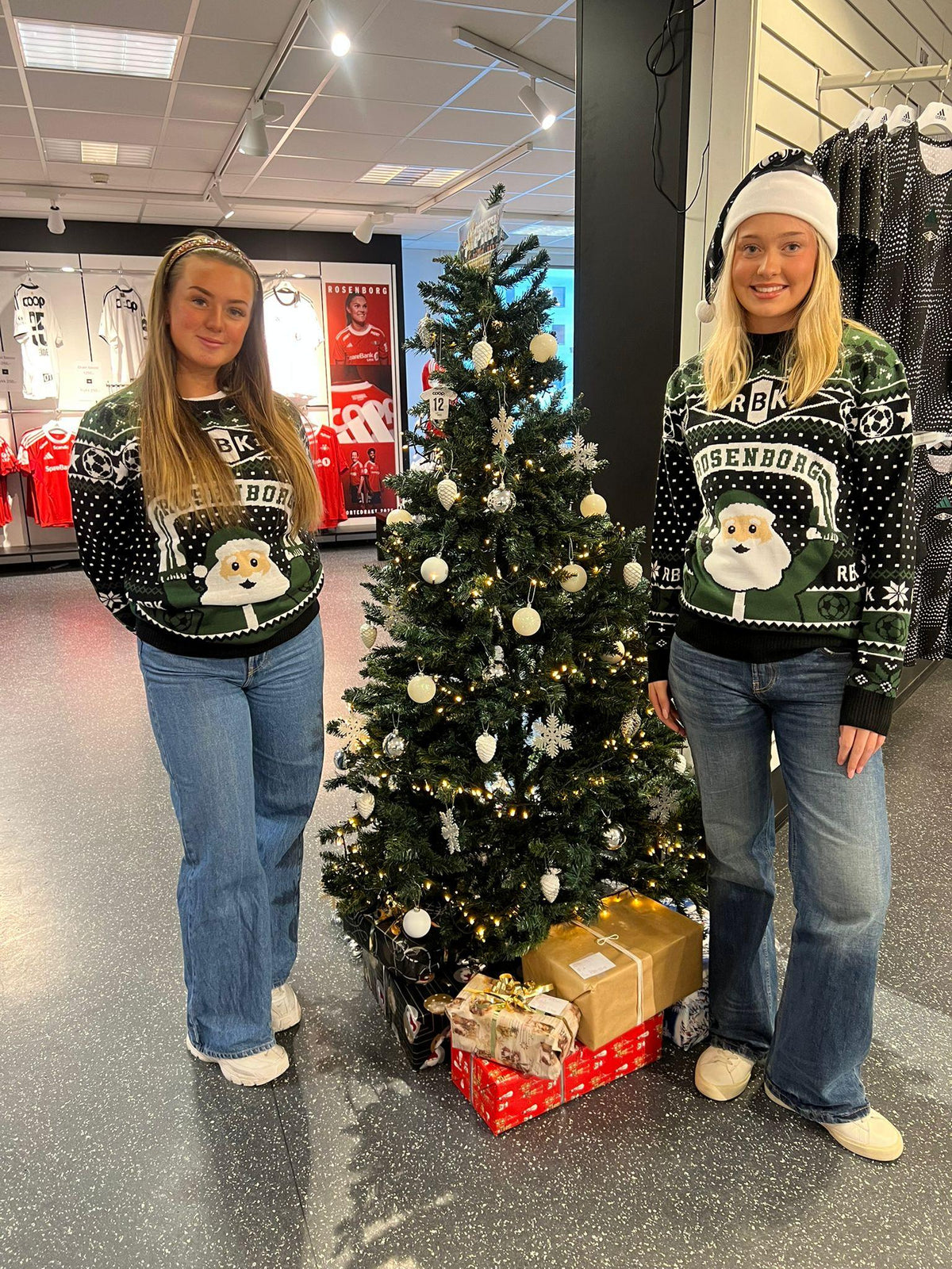 Åpningstider i desember